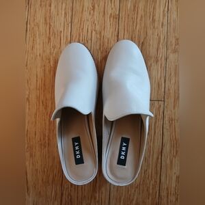 DKNY Women's Cream Mules, Size 7